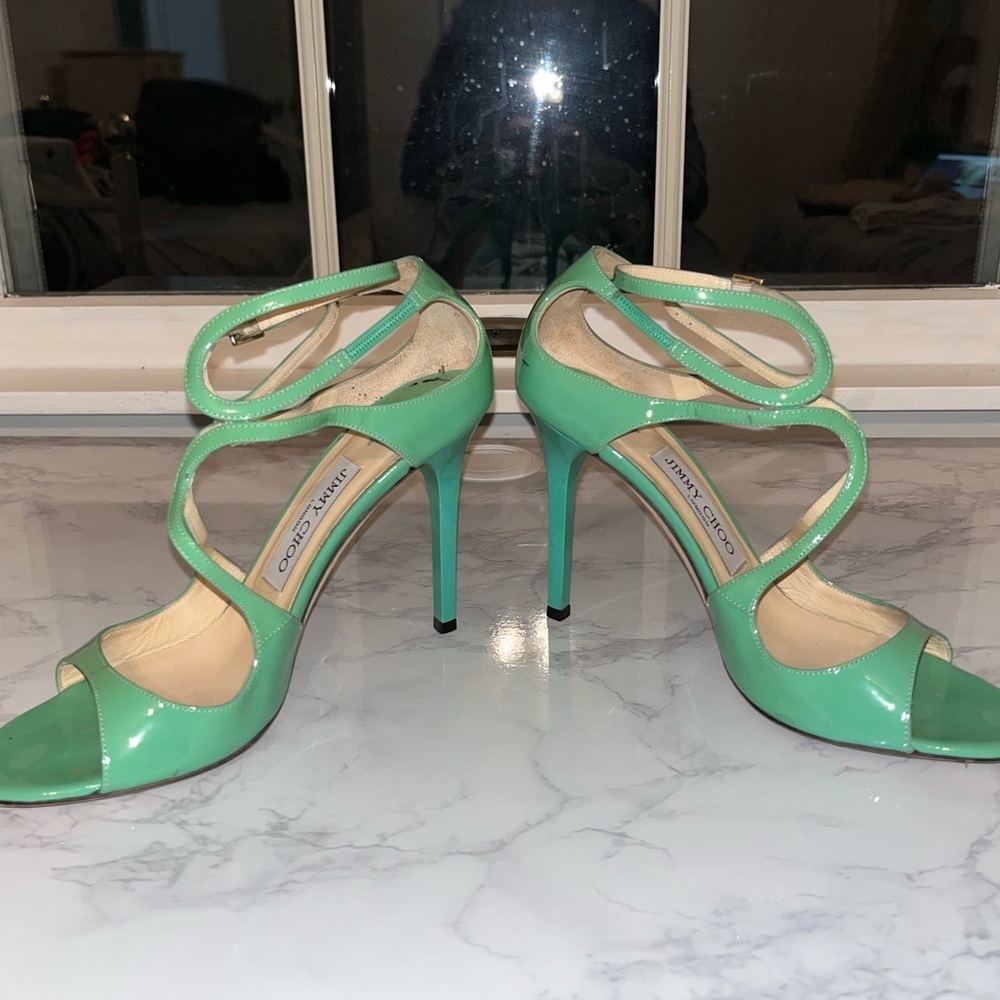 JIMMY CHOO
Patent Leather Strappy Green Heals
Size: 8.5 - Picture 4 of 8